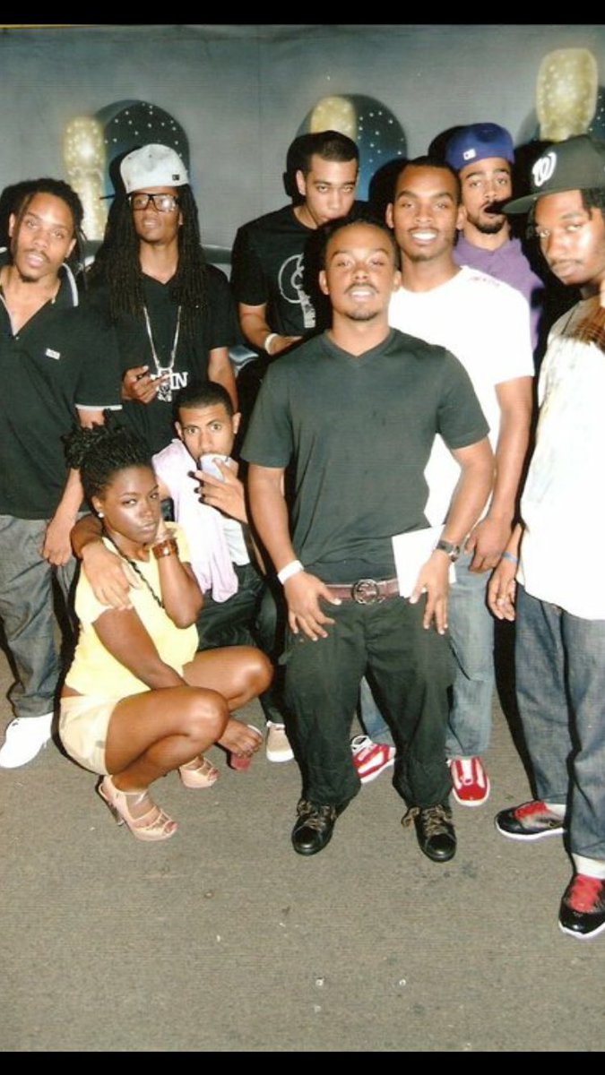 Mr40dollars's tweet photo. Happy bday cuz we miss you #longliveduece https://t.co/bGkzQD92TD