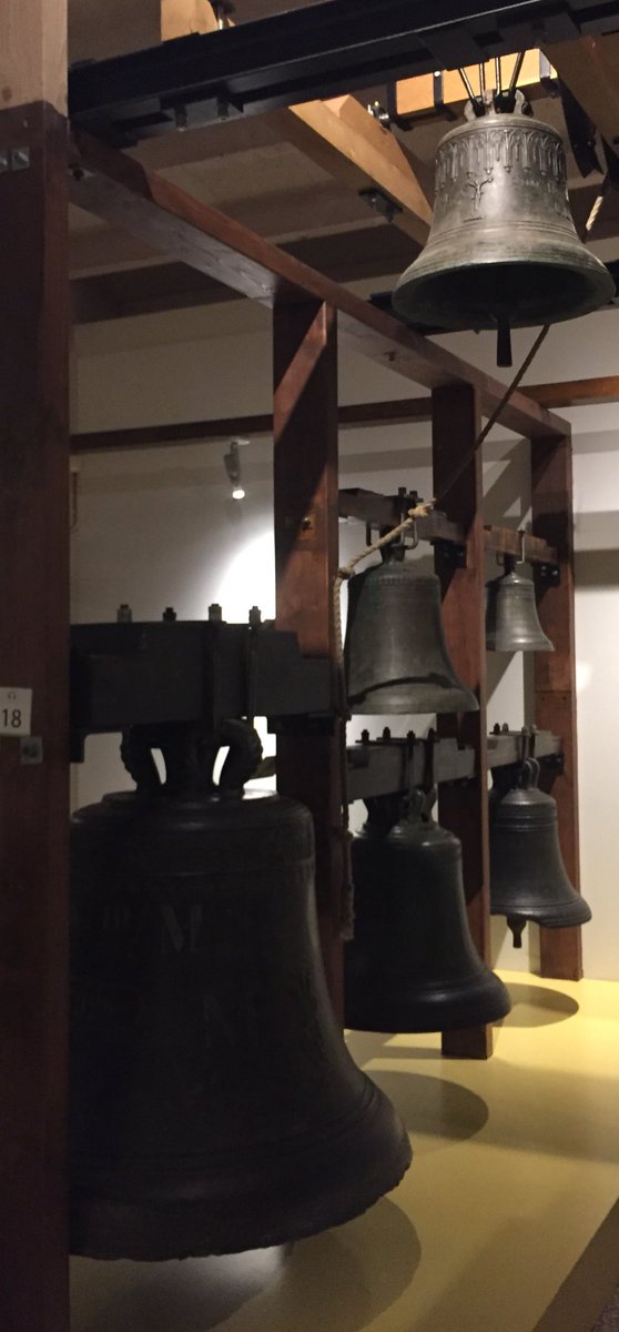wvhaalen's tweet photo. Er is n verschil tussen #luiden en #beieren van klokken wistjedat? #klepels zijn van ijzer @klokkenmuseum #Asten #levenlangleren https://t.co/z2pxi2I7kI