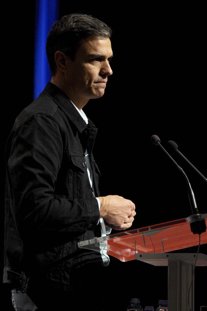 sanchezcastejon's tweet photo. El 21D Catalunya tiene una cita con la concordia, con el sentido común y el autogobierno. Y el único líder que lo asegura es @miqueliceta https://t.co/W8iXkCjvfV