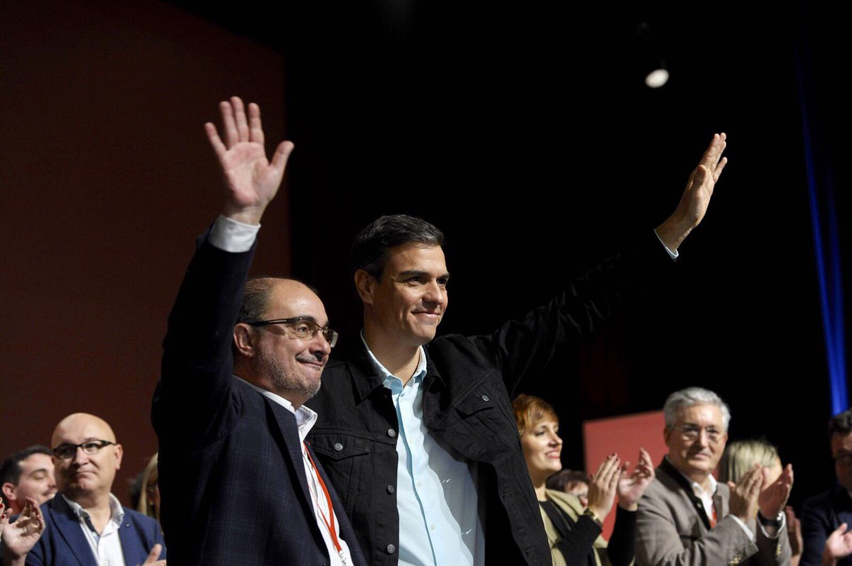 sanchezcastejon's tweet photo. El 21D Catalunya tiene una cita con la concordia, con el sentido común y el autogobierno. Y el único líder que lo asegura es @miqueliceta https://t.co/W8iXkCjvfV