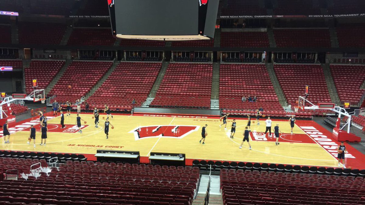 Stout Basketball tweet media