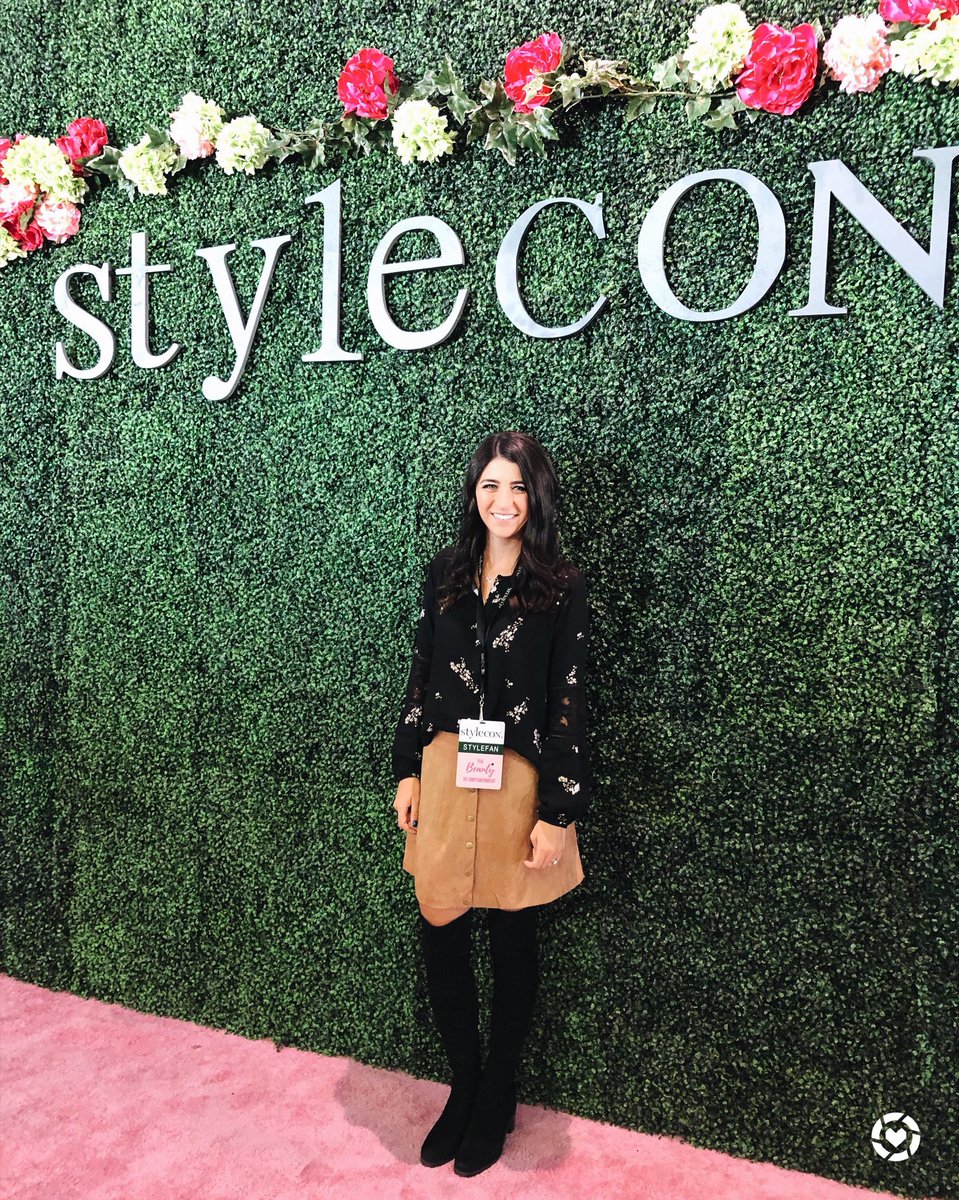 Yesterday’s <a href="/stylecongirl/">StyleCon</a> look #StyleCon