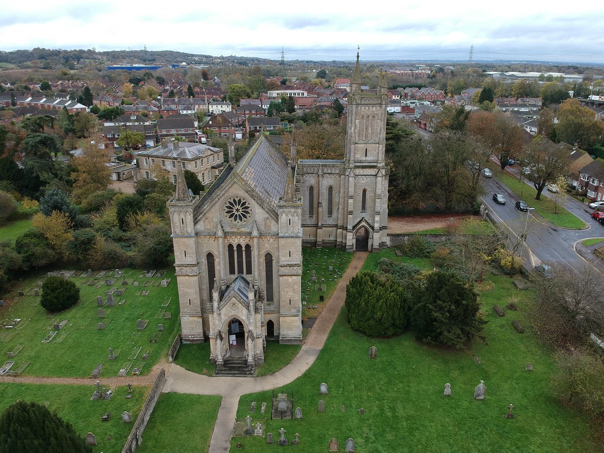 mickpound's tweet photo. #Theale #drone #Church https://t.co/SBMmsbgoEF