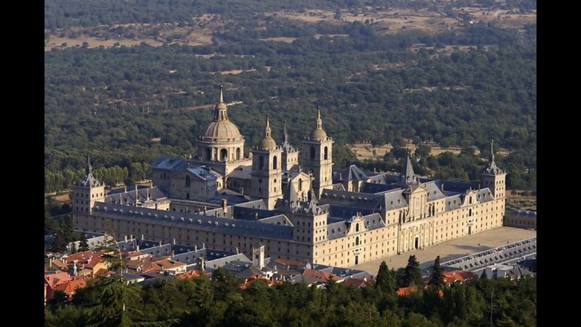 Carrickinst's tweet photo. @harvardmacy @Carrickinst sharing HMI pédagogie with global scholars at El Escorial-Clinical apps-treatment brain Injury-thanks 4 the honor https://t.co/6Z9E4geFup