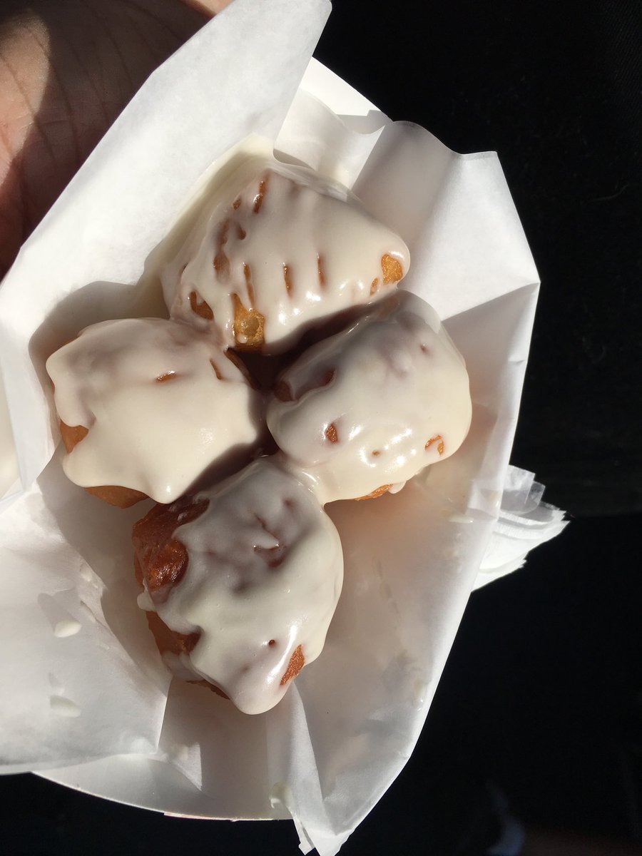 TXNomNoms's tweet photo. Coffee beer and donut bites @rangercreek now till 4pm. Cinn. Sugar, strawberries &amp; cream, Oreos, cherry bombs &amp; featuring the Bourbon Glaze. https://t.co/9BPsIFJUJ6