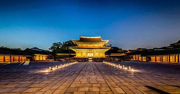 KStoryManila's tweet photo. Enjoy the majestic beauty of Changdeokgung Palace, most preserved among the 5 Joseon Palaces in Seoul. 👉https://t.co/6xMc6smk6r #VisitKorea https://t.co/qux1K8tAeV