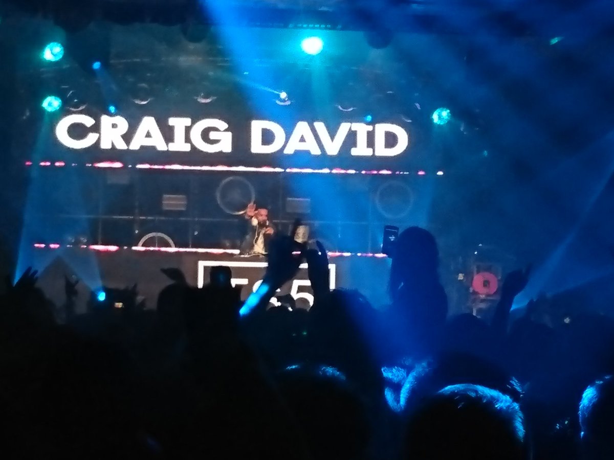 Alleyz_32's tweet photo. Top night watching Craig David  in Manchester Proper Bo Selecta! #Warehouseproject https://t.co/OugZ1UzUKI