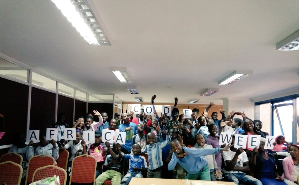chao_mbogho's tweet photo. @AfricaCodeWeek @KamiLimu It is a wrap for day 2 of training digital skills to 60, 13-19 year olds @kamilimu. What a weekend! #africacodeweek2017 https://t.co/ru667qdVLe