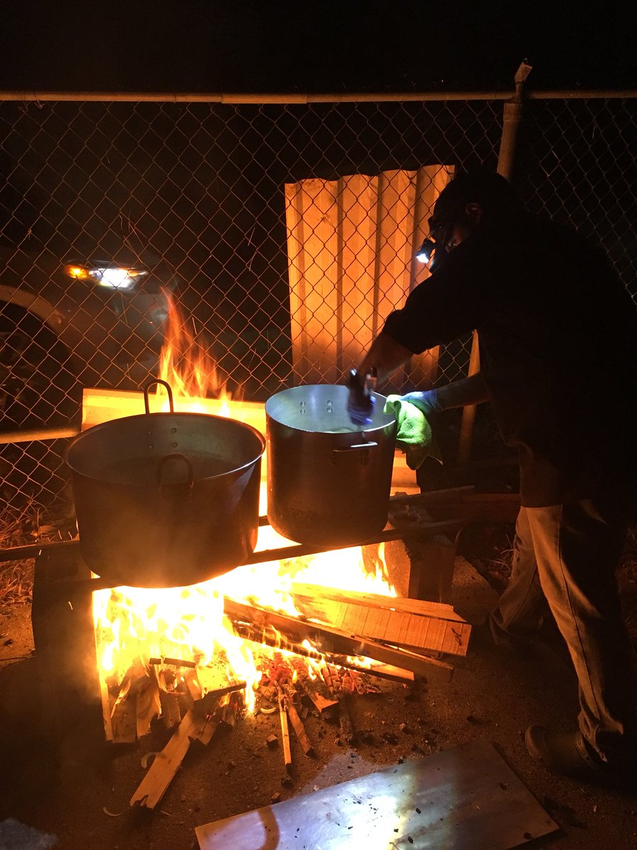 Zorimar17's tweet photo. Cooking for the Barrio Las Vegas, Cayey PR. @TeamStefanoPR https://t.co/UIeCoqE5wz