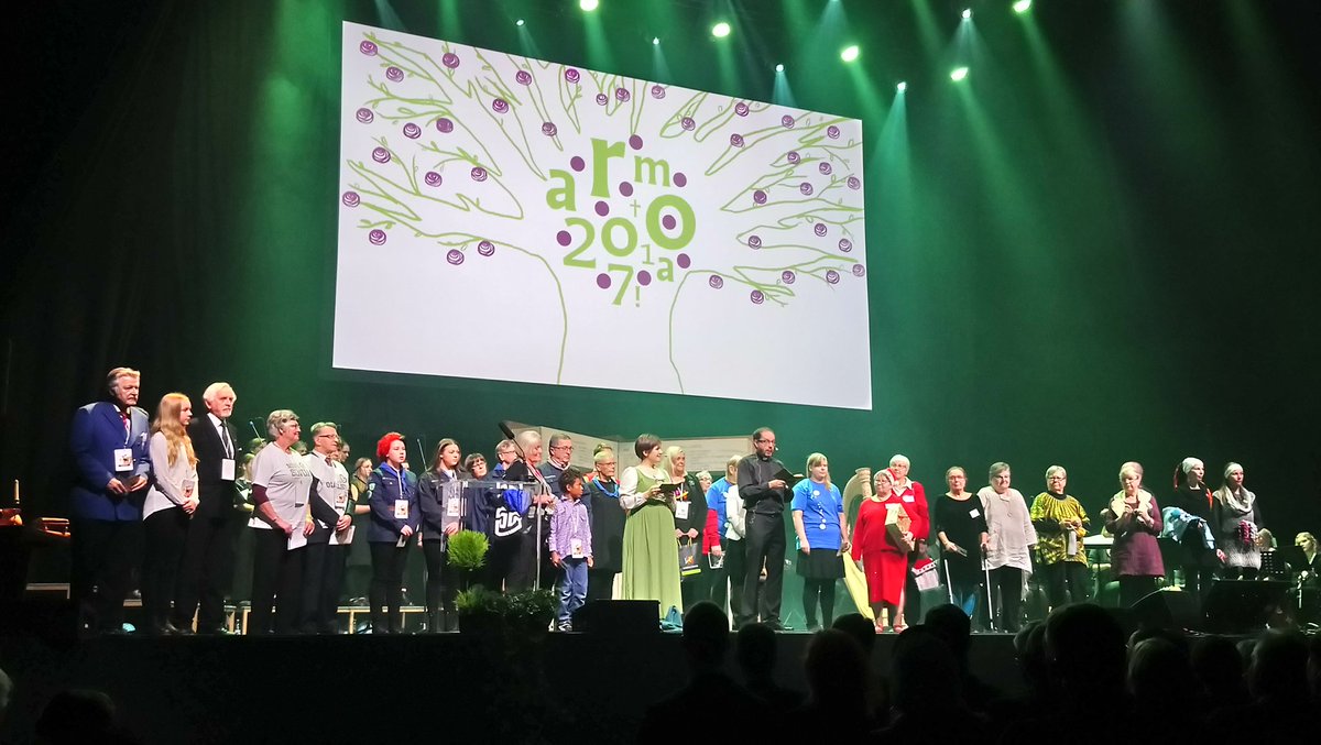 kyrkans_komm's tweet photo. I Finland finns en uppsjö av enskilda och organisationer som hjälper och stöder så att allt flera kan få ett gott liv. Reformationsåret avslutas men tron och viljan att hjälpa lever kvar. #nåd2017 #reformation2017 #Reformation500 https://t.co/EtNOyje3wC