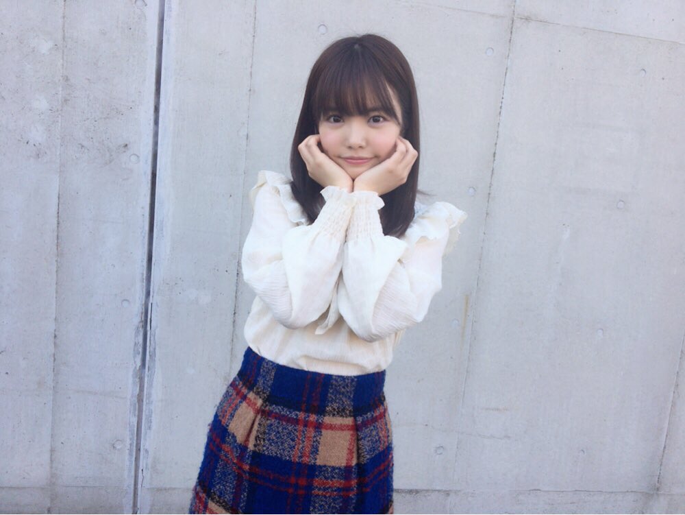 maichan_F_0921's tweet photo. 本日の私服!
最近はチェック率高めです…🍁
スカートの裾にはビジューがついてるよ〜😌
#ootd #mystywoman #readyazel https://t.co/d9kq7wmy9G