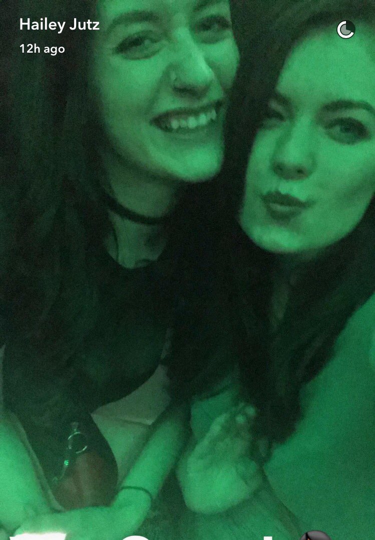 cheylhart's tweet photo. Happy fn 22nd Birthday to @MissHaileyJutz  I love you 💕 https://t.co/8rUD28pyT1