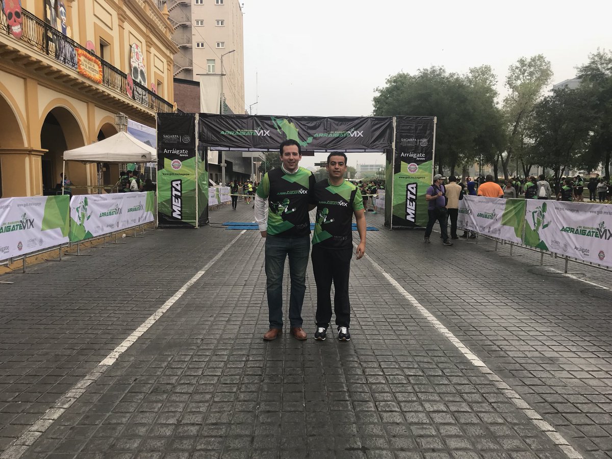 huracansoto's tweet photo. Listos para el arranque de la carrera ARRAIGATEMX SAGARPA @ppcalzada @Mely_Romero @flavioomtz @Raul_Saucedo https://t.co/GddWthaC0G