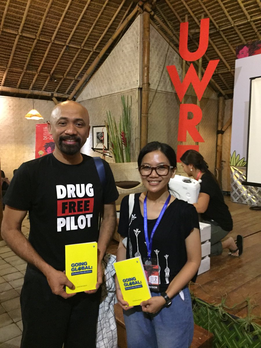 Diskusi buku Going Global, kita semua bisa mendunia di UWRF 2017.