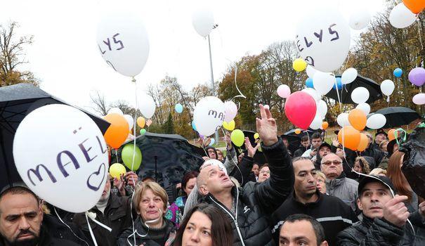 Un lâcher de ballons pour Maëlys: "joyeux anniversaire, on ne t'oublie pas" ebx.sh/2zeoL2P