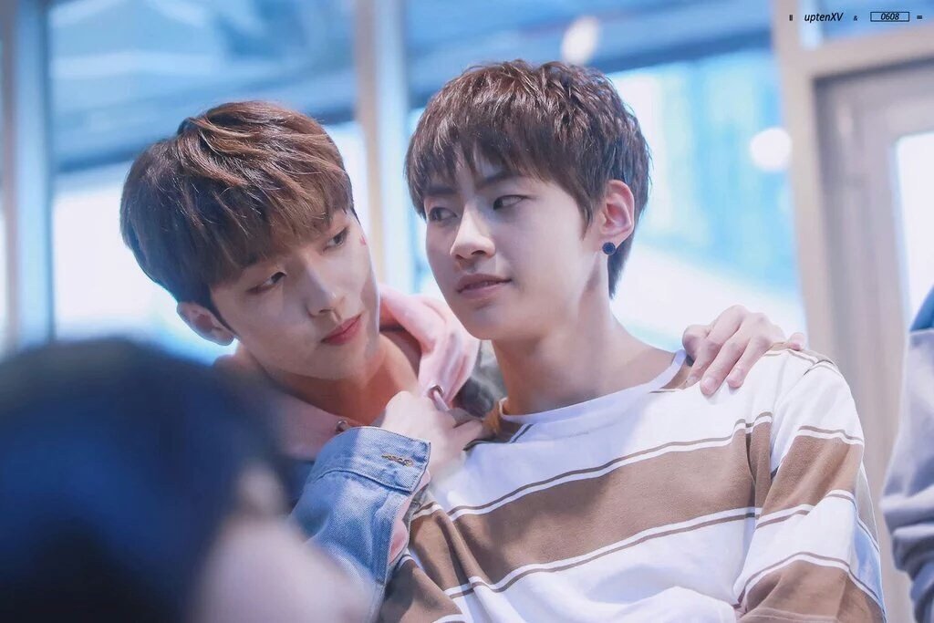 joonjerry's tweet photo. Şimdiden 22 olmuşsun... Aigoo, yaşlanıyorsun. ㅋㅋ Hep beraber yaşlanıyoruz.~ Her neyse, doğum günün kutlu olsun Yein-ah.~ https://t.co/XiM3onR2CC