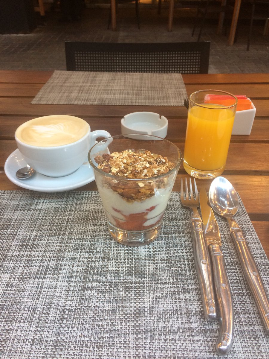 victnak's tweet photo. Gracias @GuiaTentempie por esta recomendacion #coquinaria Santiago #viajes #PlayaDelCarmen https://t.co/fXeaQV3bNN