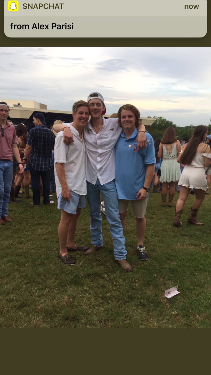 kjkyle5's tweet photo. Happy happy birthday to my two little bros! Love and miss y’all soo much! https://t.co/DAiFVmJEcT