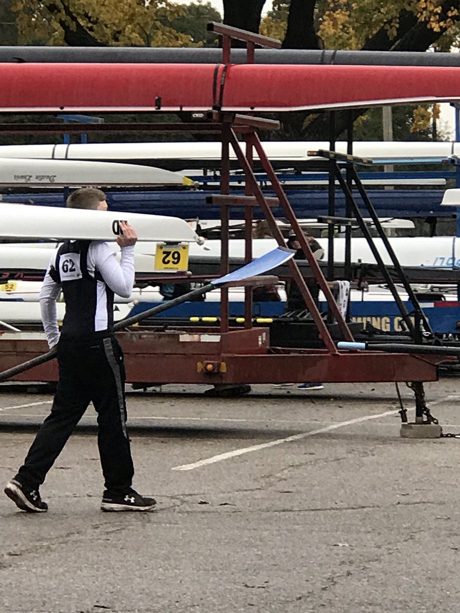 WRAFrostbite's tweet photo. New WRA juniors heading to the water #wrafrostbite https://t.co/502iDbzB1F