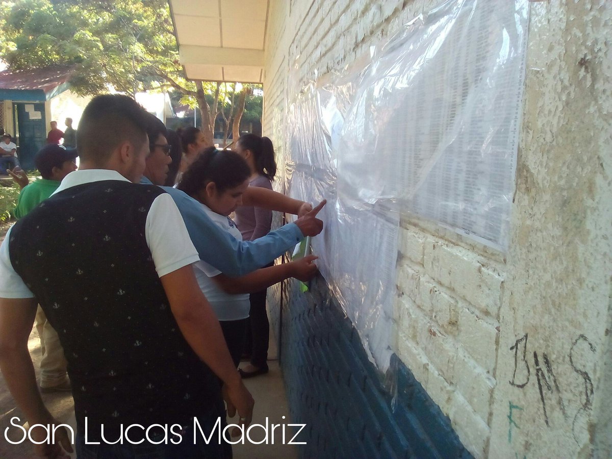 LopezSahul's tweet photo. San Lucas Madriz Participando en #Elecciones2017  
@carloscordoba31 @jscomunicadores @RedMadriz @jabirial23 @Santicanales9 https://t.co/PNWT8Eb0As
