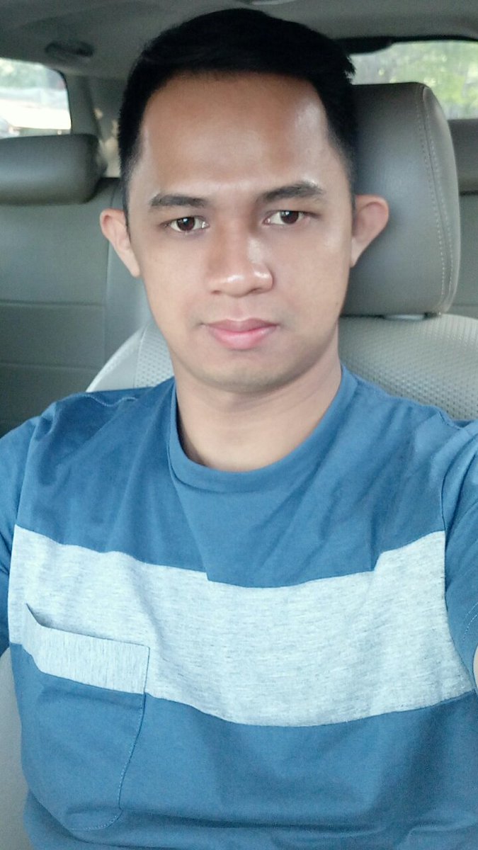 Cemenk16's tweet photo. Lg Sendiriiiiii https://t.co/cKuFFbQSdC