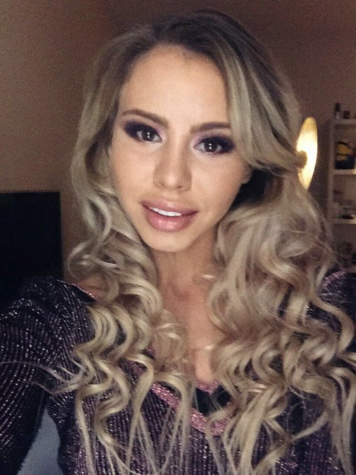 Available for booking in #Paris 💃🏼 last few days 🧡 kfejm@Mail.ru 🤨🔞 https://t.co/uNQkaHHk8M<a href="/tag/paris"class="tags">#Paris</a>