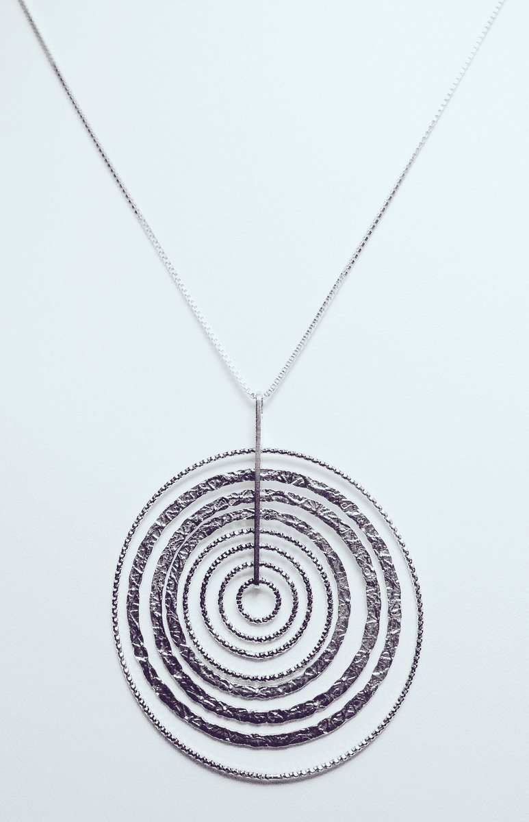 Cavicchioli_16's tweet photo. #925Silver #bijouxCollection 

#Brillantezza effetto diamante - #diamantatura gioielli in #argento https://t.co/KfQGzdAqxx