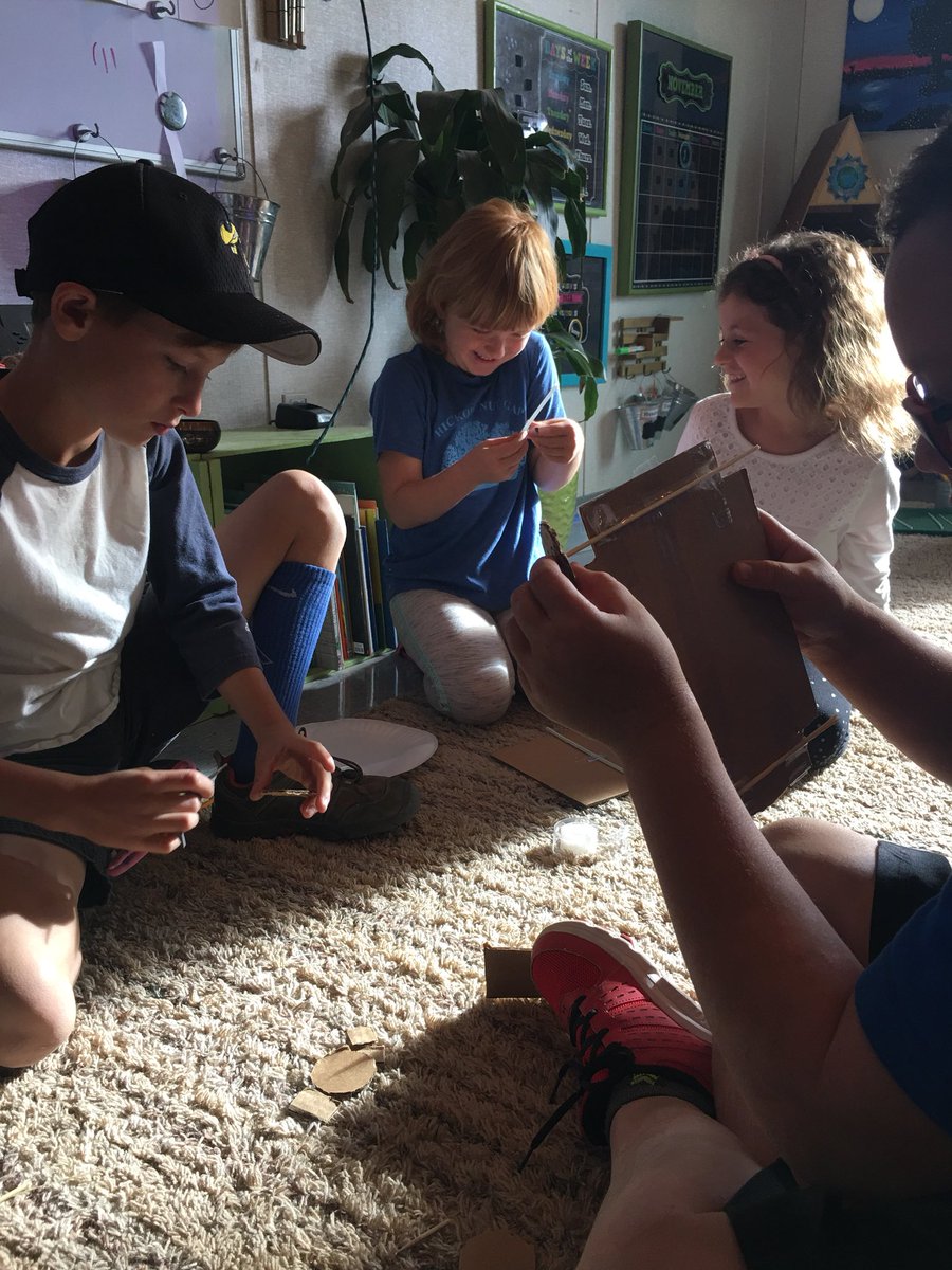 StemAndRoots's tweet photo. Engineer Challenge: Design and build a car that is propelled by a balloon. #EngineerProcess #ProblemSolving #Inquiry https://t.co/VJTneb35W8