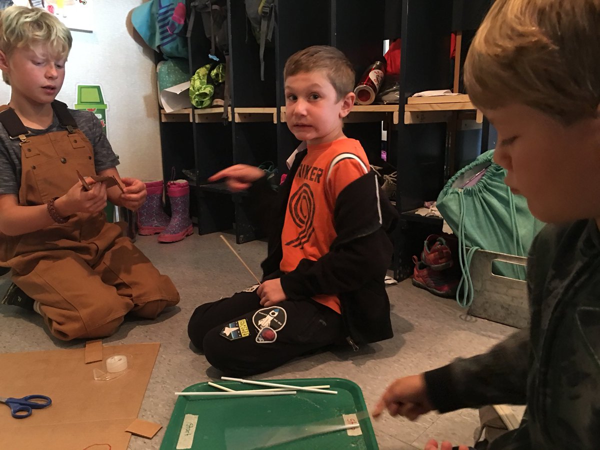StemAndRoots's tweet photo. Engineer Challenge: Design and build a car that is propelled by a balloon. #EngineerProcess #ProblemSolving #Inquiry https://t.co/VJTneb35W8