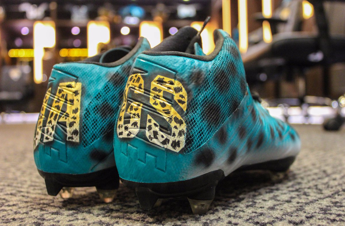 Jaguars's tweet photo. Teal is back. #ForeverTeal https://t.co/JTOJb3Ua2t
