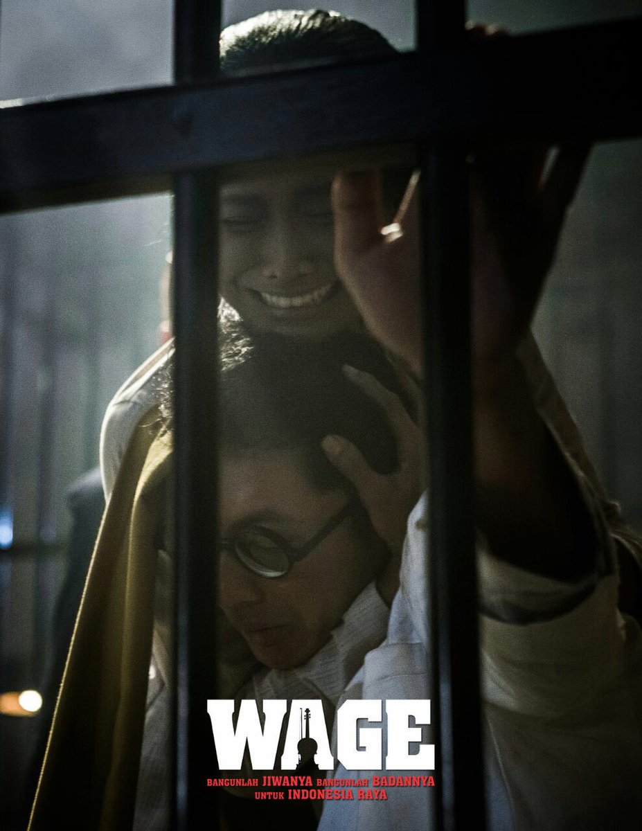 Bagi Wage, Rukiyem sudah seperti sosok ibu selepas kepergian ibu kandungnya.
.
#Wage #FilmWage #01

Still photographer: @umarsetyadi