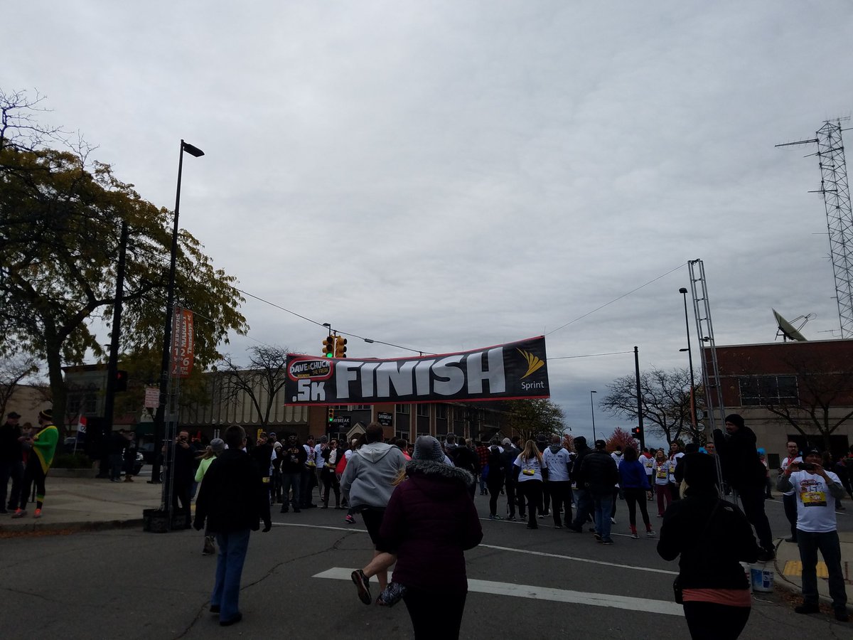 DustinN145's tweet photo. The @DaveandChuck .5k was fun as hell. Trained like hell for the run, tripped and jacked my thumb up. Worth it. 10/10 will be back next year. #WRIFpoint5k https://t.co/hstovWDs3s