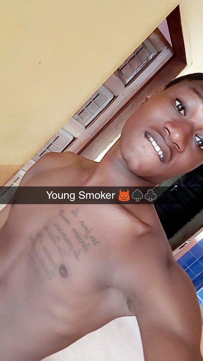 im_lossiaf's tweet photo. Young Smoker #lossiafsterling https://t.co/qKbNHUcq8L