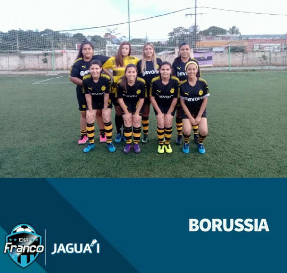 BLadies09's tweet photo. Con una victoria de 2 a 0 logramos nuestro pase a 4tos. ESTO ES BORUSSIA ⚽️🐝💛 https://t.co/QDiRCOcYPr