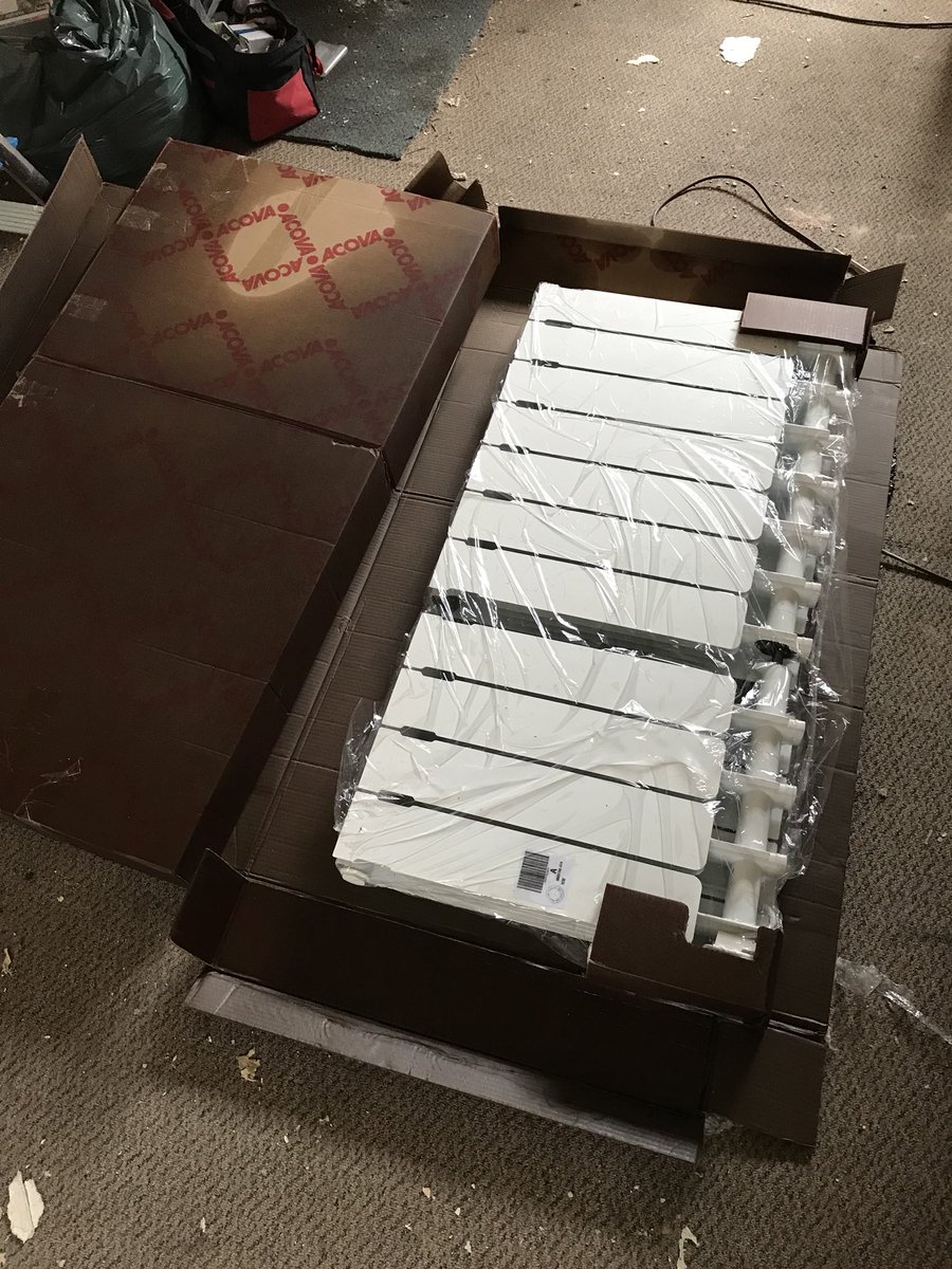 ncp_group's tweet photo. This is how @UPS Delivered my parcel. Oil heated radiator snapped in half. Worth £300. How is that possible? @UPSHelp #news #bbc #property #investments #Shipping #PropertyNews https://t.co/Ai0BldNThk