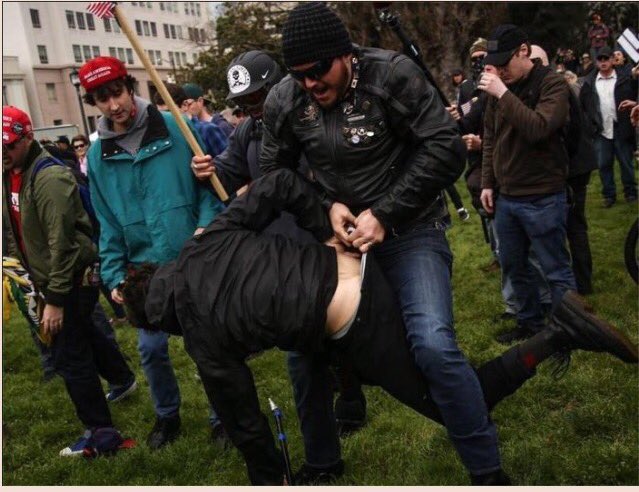 PAanonymous1's tweet photo. #maga dude giving #WedgieWarfare to #Antifa #loser #Nov4 - #symbolism for the all #antifa #Nov4ItEnds #Nov4Report https://t.co/S06mVmFDtY