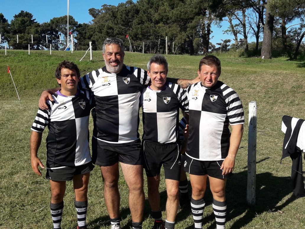 dmcasco's tweet photo. Con amigos así imposible no divertirse.
#SportingClassics @iprsportingclub
Amigos faltaron ustedes
@GuilleVolponi @juanchogano @cpsdandrea https://t.co/yn5z4KS3nA