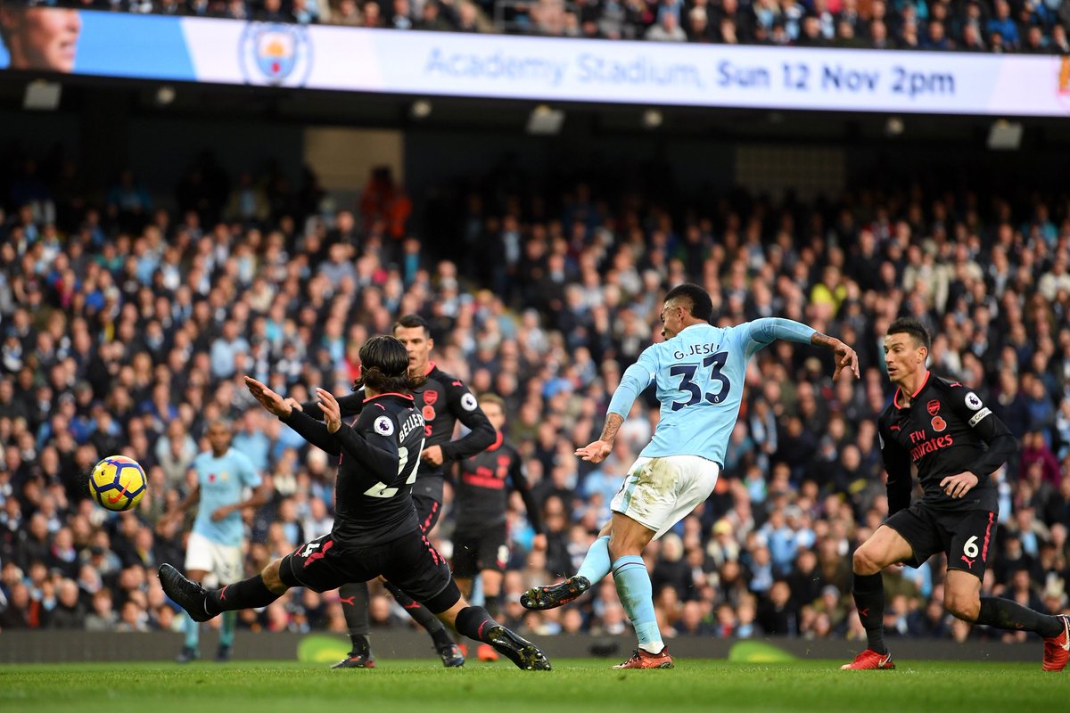 PepTeam's tweet photo. FT | @ManCity 3-1 @Arsenal (@DeBruyneKev @aguerosergiokun @gabrieljesus33)
#cityvafc #PremierLeague #mcfc #ManCity https://t.co/qCwN7ASrl8