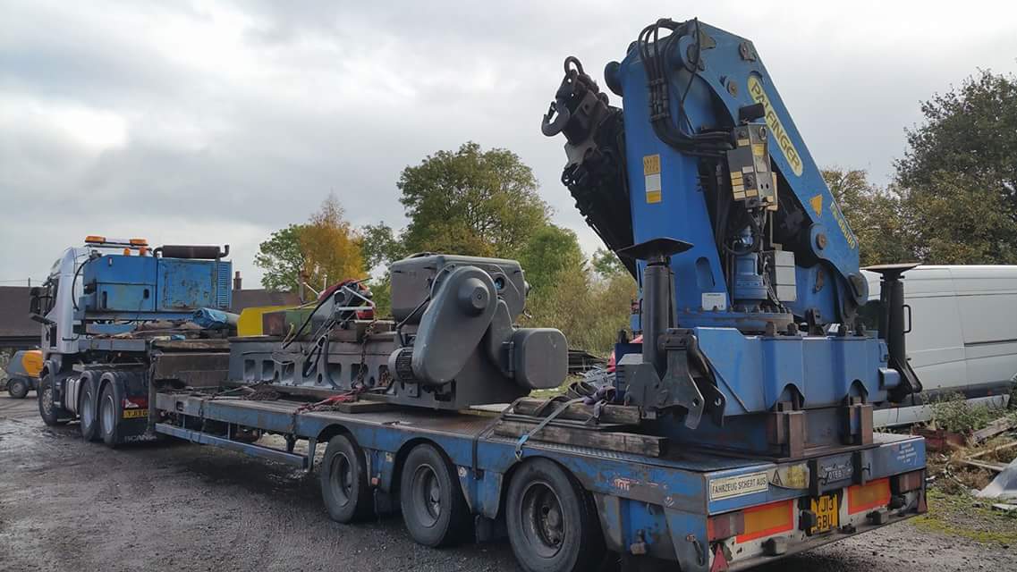 STOLEN 4/11/17 Healey Road,Ossett,West Yorkshire 7pm.
This Nooteboom trailer was stolen from Ossett with a white MAN tractor unit