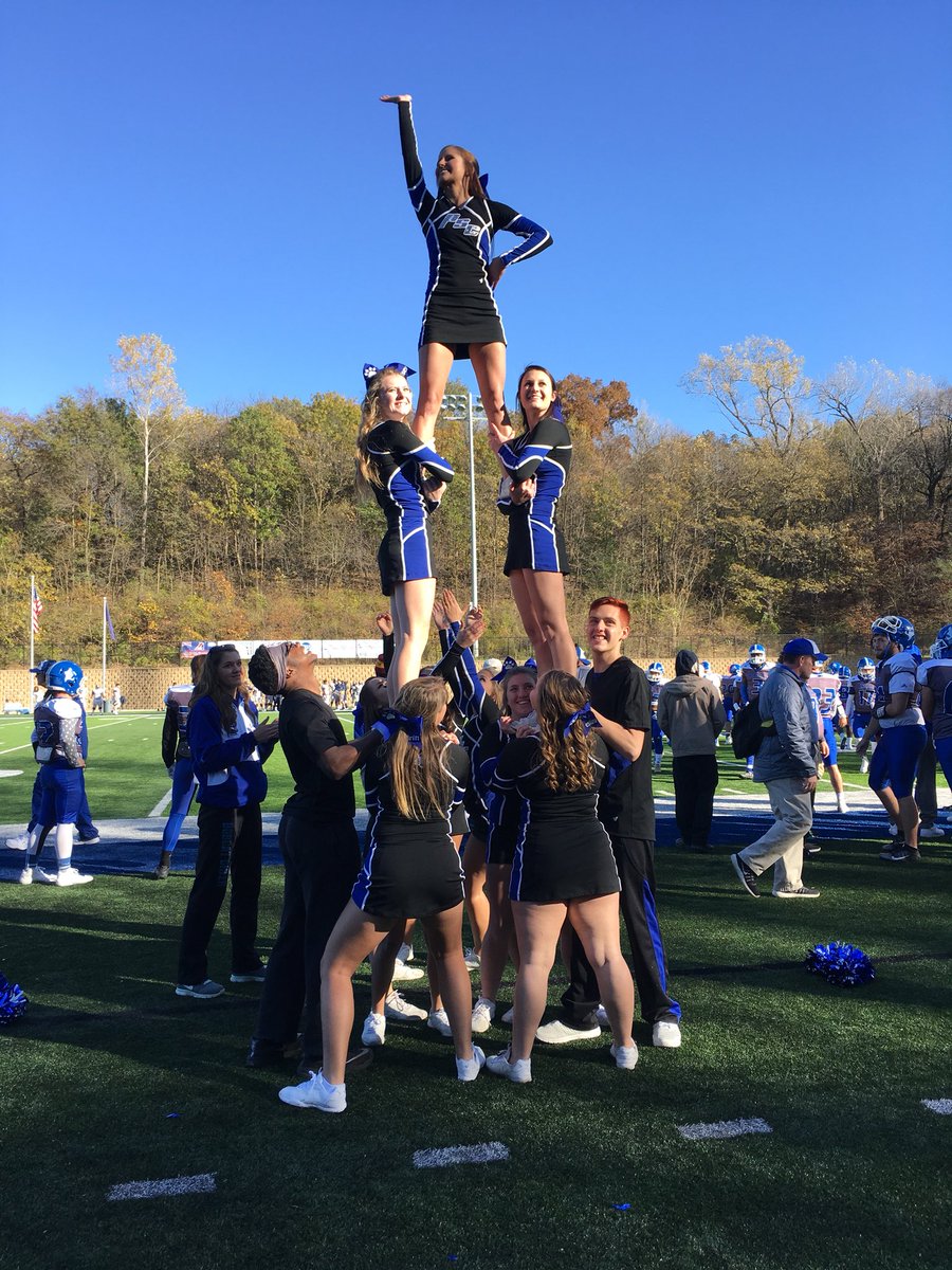PSCCheer's tweet photo. Kaelia named this stunt “The Rig” last Saturday. 
Her family had the real “Rig” with a PSC flag flying high to greet the team yesterday. 🦋💙 https://t.co/whrHI60PtF