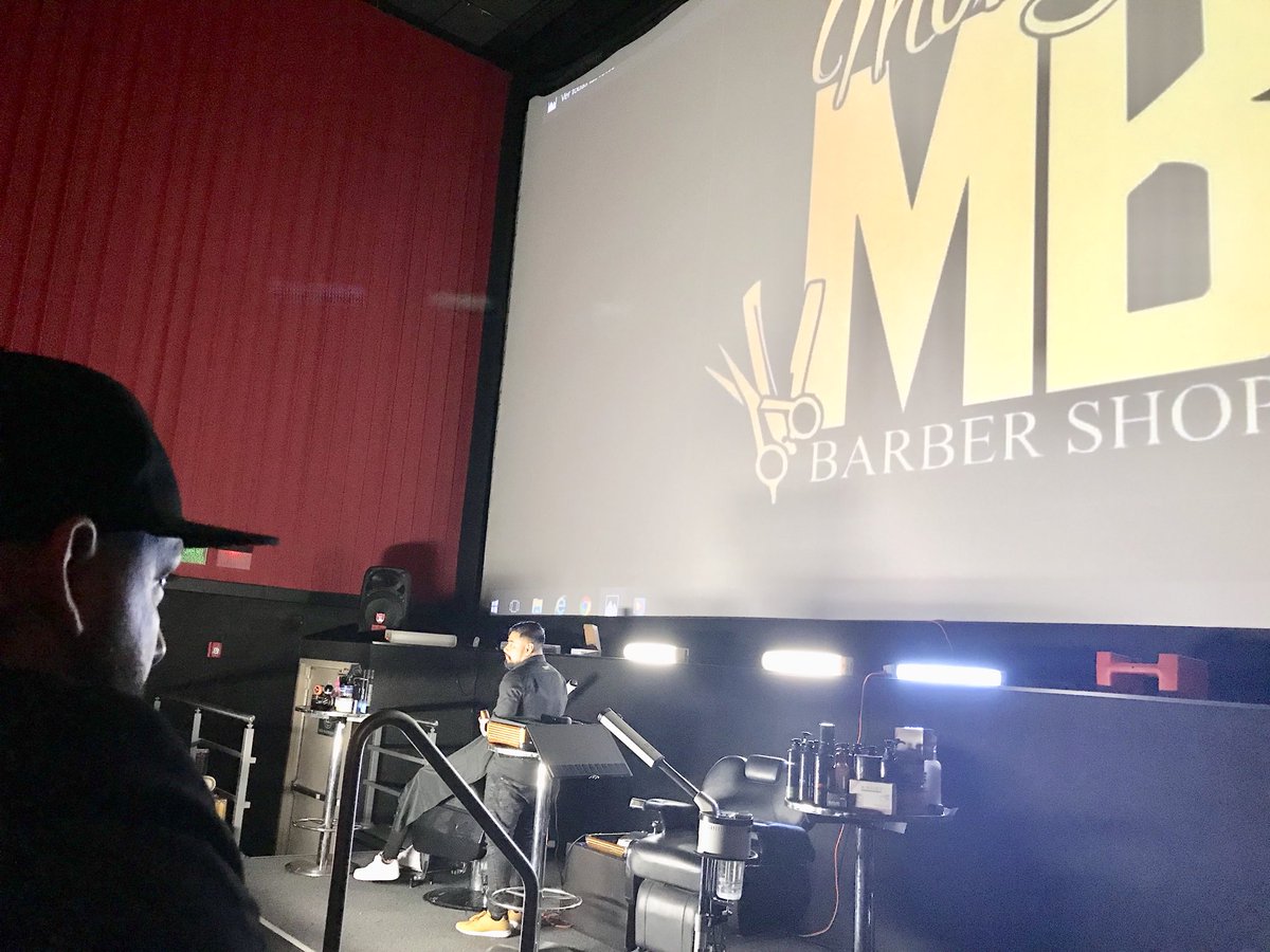 AldeaLegal's tweet photo. Felicitamos a #AlexMoney #CEO de #MoneyBarberShop por la organización del #Seminario el #Taller y la #Batalla de #Barberos https://t.co/pf1DNzUp63