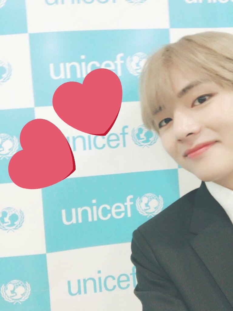 Urutos1007's tweet photo. #Taehyung is beautiful 태태💗🐘

#태형 #뷔 #태태 #V #taehyung 
#방탄소년단 #BTS 
@BTS_twt https://t.co/lnh2A7BomF