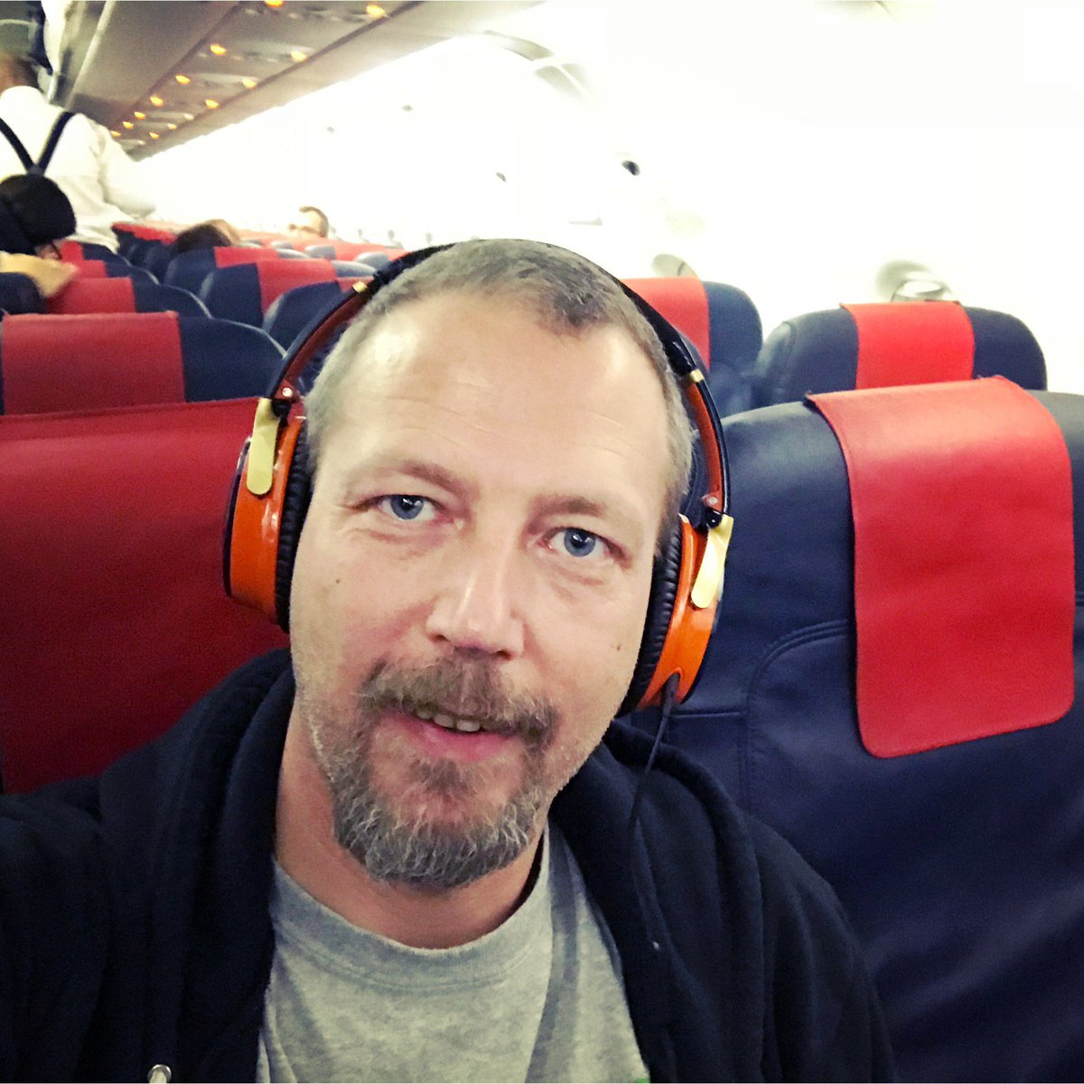 DragonBe's tweet photo. Boarded @FlyingBrussels flight SN2556 WAW - BRU. Goodbye Poland and @phpce_eu. See you next time #phpce17 #phpce2017 https://t.co/8JTreJpgJG