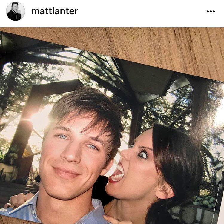 90210theCW's tweet photo. The Cast is nostalgic about the #tvshow on #Instagram ❤️😍🇺🇸@MichaelSteger11 @jessicalowndes @JessicaLStroup @MattLanter @MACKWILDS #9O21O https://t.co/E1oRjIGckt