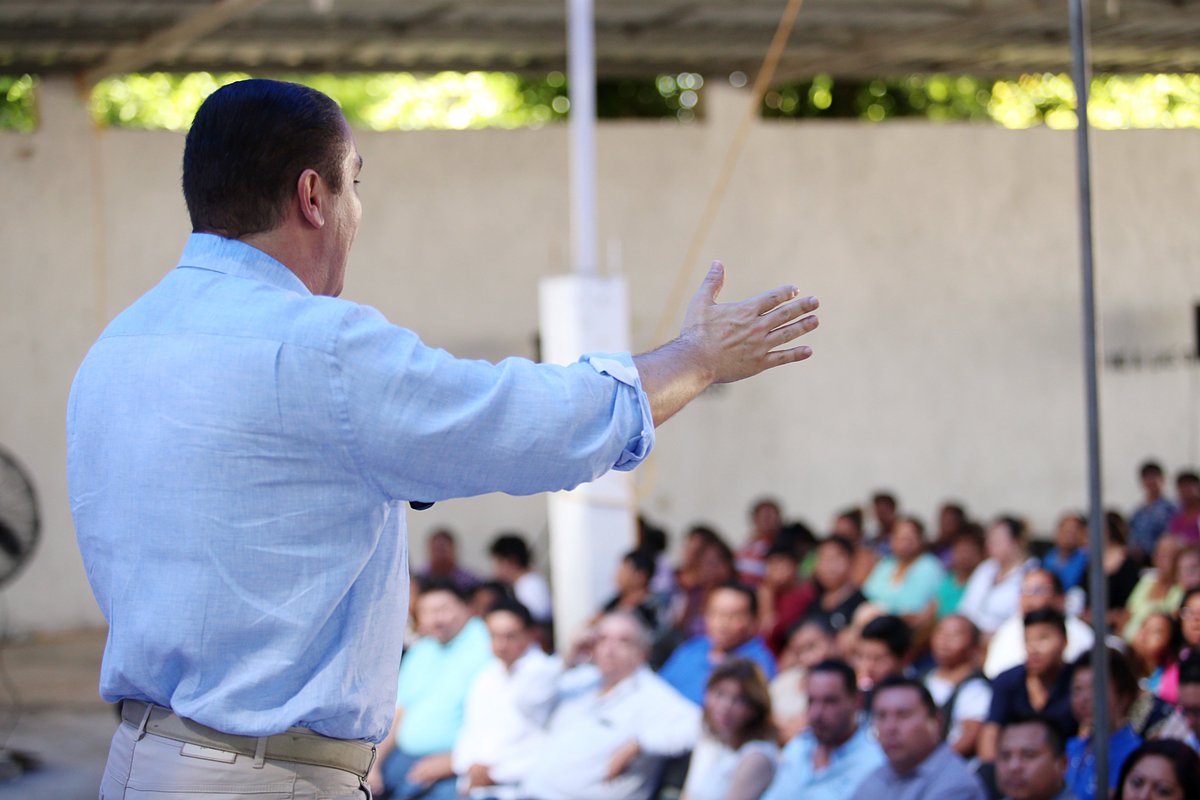RafaMorenoValle's tweet photo. Quienes queremos un cambio seguimos dando la pelea, porque la historia demuestra que la indecisión nos cuesta, y la imposición nos afecta. https://t.co/HLKBr6EoK6