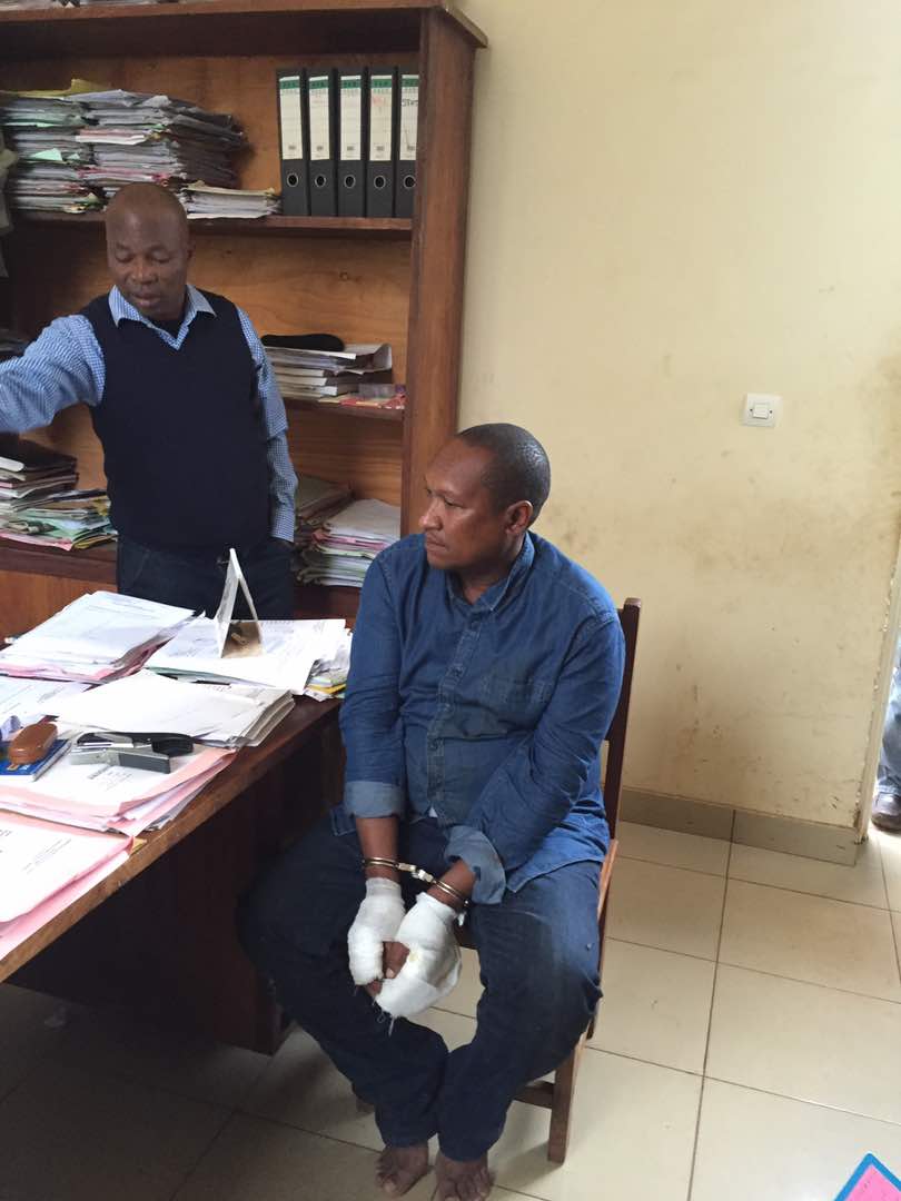 KamandaKela1's tweet photo. #Rdc 
L'arrestation de Mr Abbas Kayonga est un signal fort pour ceux qui persistent ds l'exploitation illicite des minerais #Rdc. .. https://t.co/t46AcLMSRM