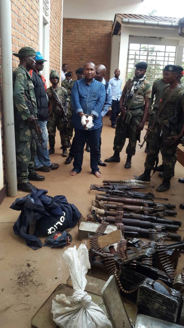 KamandaKela1's tweet photo. #Rdc 
L'arrestation de Mr Abbas Kayonga est un signal fort pour ceux qui persistent ds l'exploitation illicite des minerais #Rdc. .. https://t.co/t46AcLMSRM
