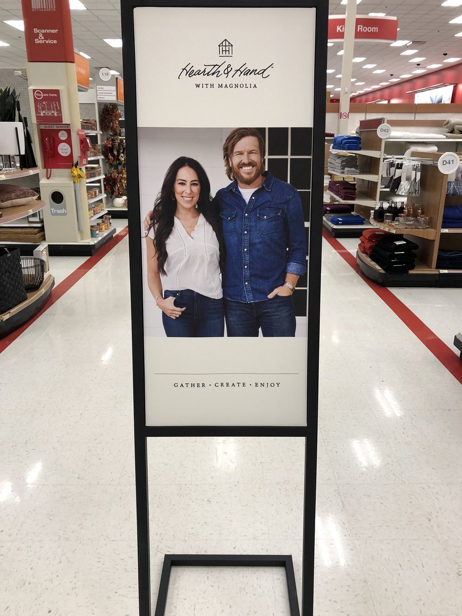 Nick4Target's tweet image. Guests are loving Hearth &amp;amp; Hand by @magnolia! Come check it out at Woodbury T-694! #G199Hearth&amp;amp;Hand #newandonlyattarget #ChipandJo