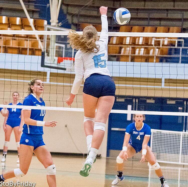 rhodyvball's tweet photo. Rematch in St. Louis today at 1 p.m. (2 p.m. Eastern) on the #A10Network ๐ช๐๐ #GoRhody #BeatTheBillikens https://t.co/qwlFvSFUGn