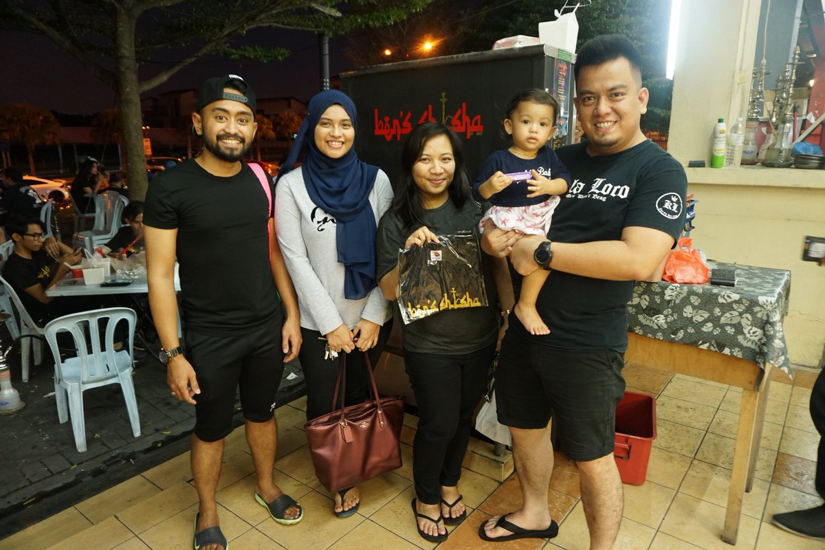 BenShisha's tweet photo. Thank you @RedkenAmy &amp; @eykamuslihah for coming! #BenShisha #BenShisha10thAnniversary https://t.co/gj76oh32Ig